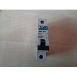 MCBs NiGLON MCB6B132 B32 32amp Single Pole MCB Caravan Motorhome SC122U4